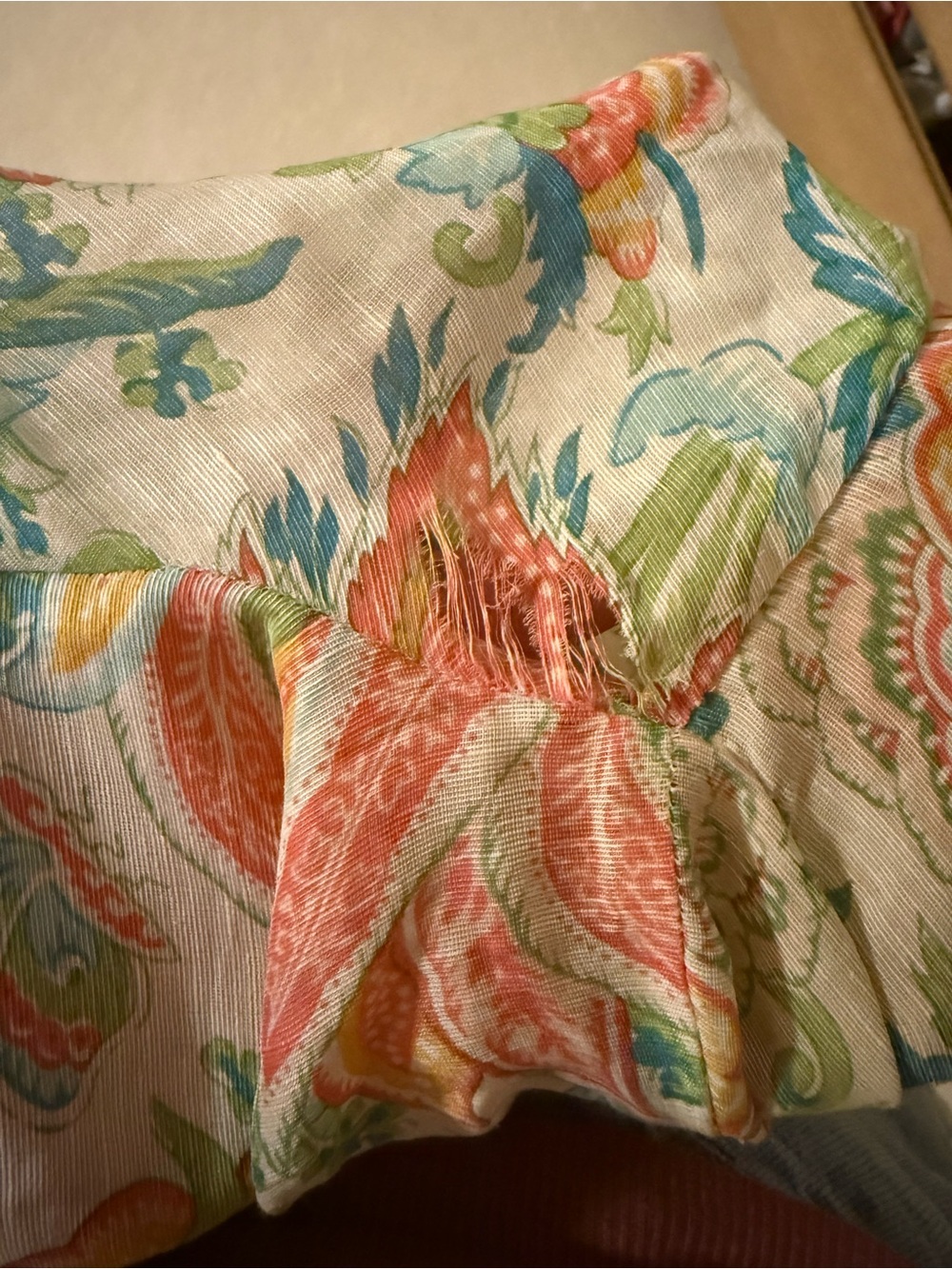 Vintage Oscar de la Renta Floral Button-Front Blouse (read description) - Picture 10 of 11
